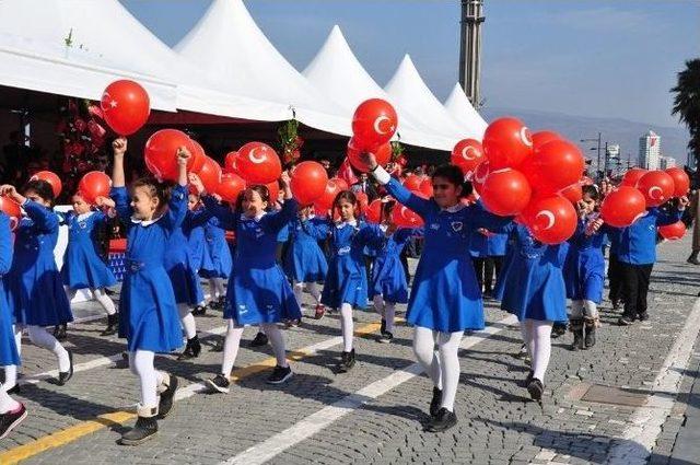 Abd’nin Uyarısına Aldırış Etmediler, Bayramı Coşkuyla Kutladılar