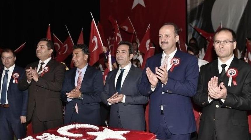 Mamak&rsquo;ta Cumhuriyet Coşkusu