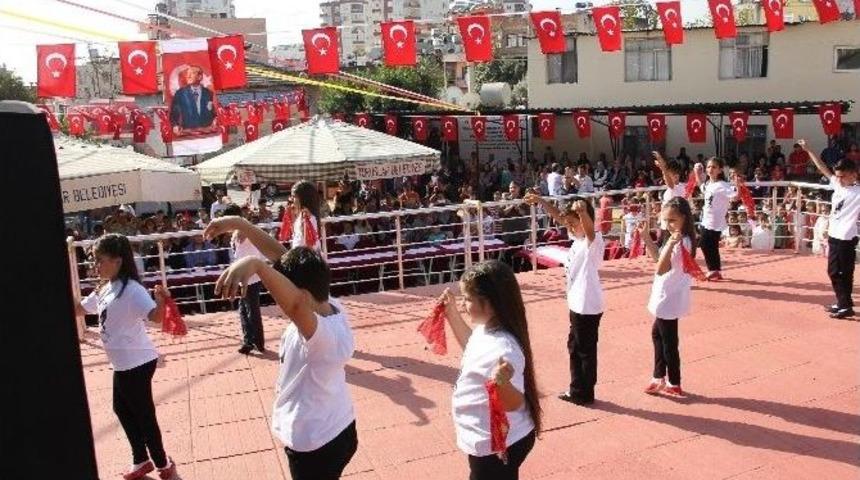 Osmaniye İlkokulu’nda Cumhuriyet Coşkusu