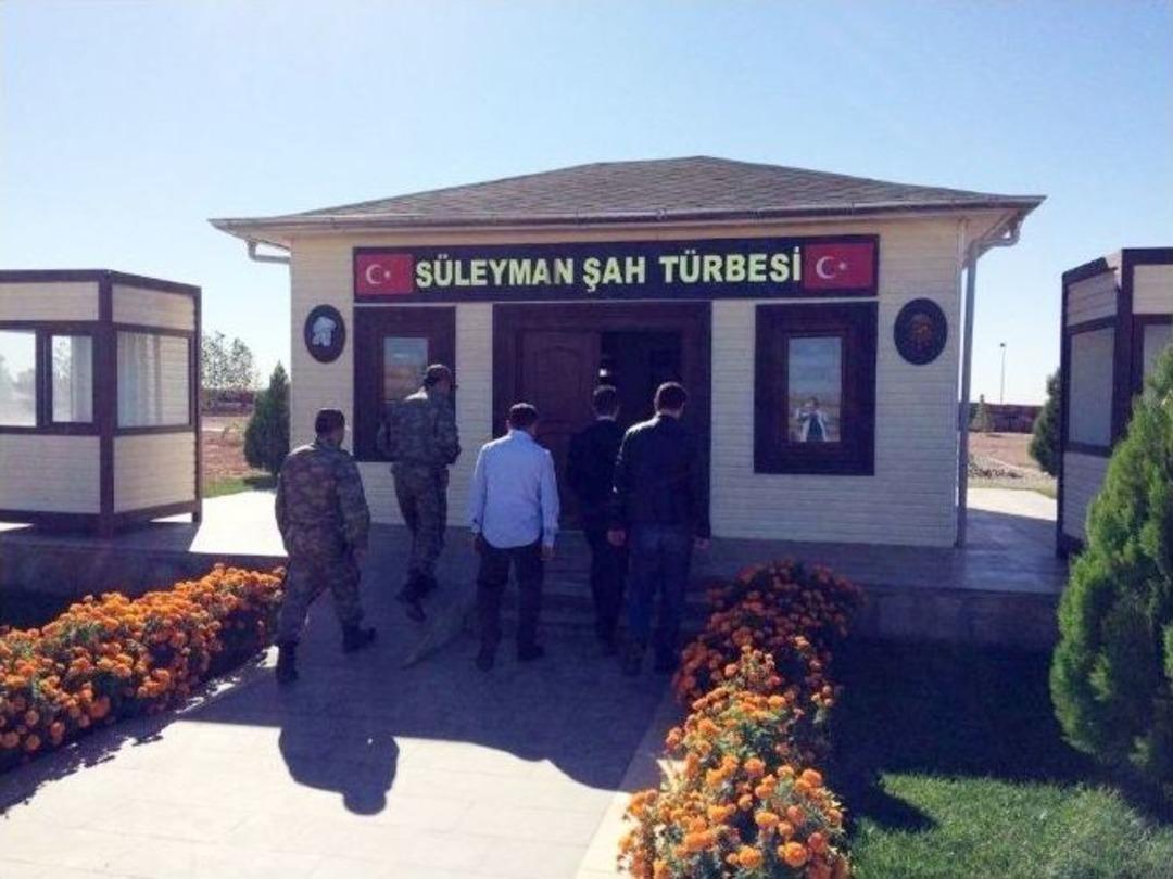 Birecik Kaymakamı Yusuf Kaptanoğlu, S&uuml;leyman Şah T&uuml;rbesi&rsquo;ni Ziyaret Etti