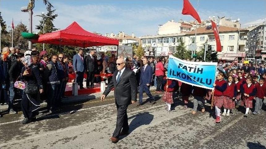 Develi&rsquo;de Cumhuriyet Bayramı Coşkusu