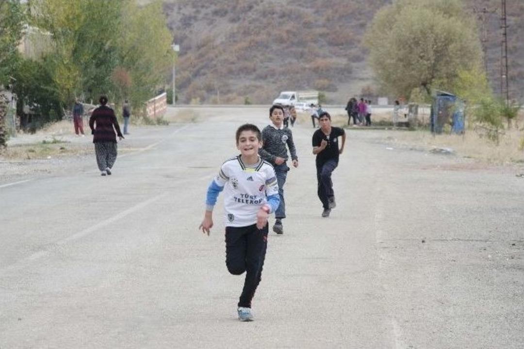 Ovacık&rsquo;ta Cumhuriyet Koşusu D&uuml;zenlendi