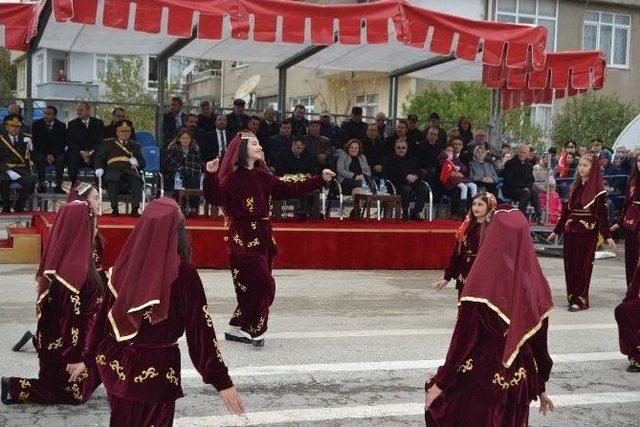 Gelibolu&rsquo;da Cumhuriyet Bayramı T&ouml;renle Kutlandı 1