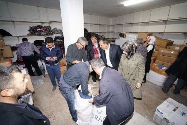 İstanbul’dan Adıyaman’a 5 Bin Kişilik Yardım Tırı 2