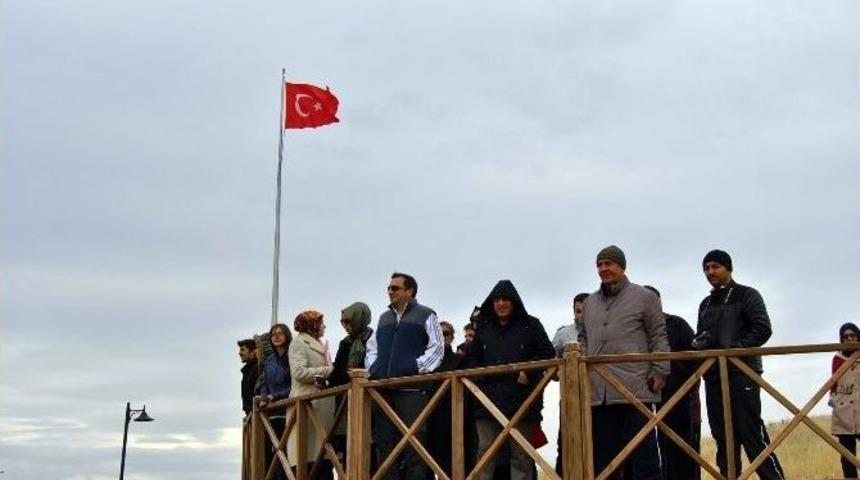 Nenehatun Milli Parkı&rsquo;nda 15 Temmuz Şehitleri Anma Ve Cumhuriyet Y&uuml;r&uuml;y&uuml;ş&uuml;