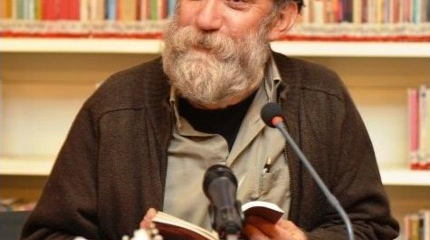 Erg&uuml;len Okurlarıyla Buluştu