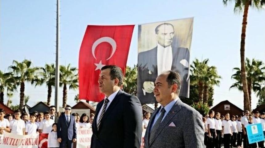 Finike&rsquo;de Cumhuriyet Bayramı Coşkusu