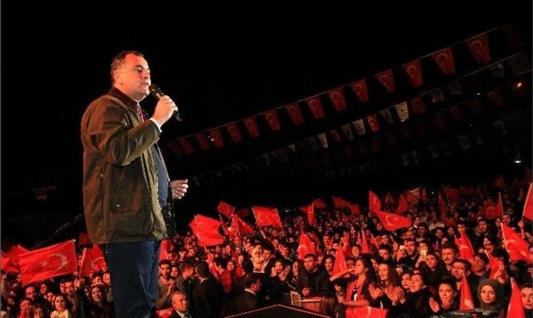 Ankaralılar Cumhuriyet Bayramı&rsquo;nı Anıtpark&rsquo;ta Coşkuyla Kutladı