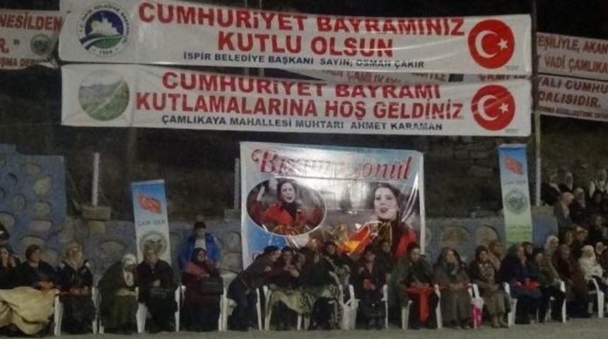 İspir&rsquo;de Geleneksel Cumhuriyet Şenlikleri Coşkuyla Kutlandı