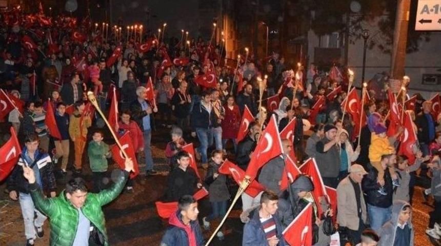 Alaplı&rsquo;da Fener Alayı Coşkusu