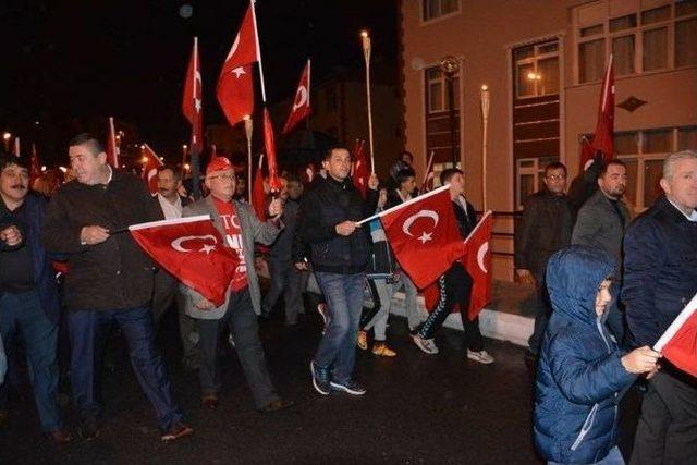 Alaplı’da Fener Alayı Coşkusu