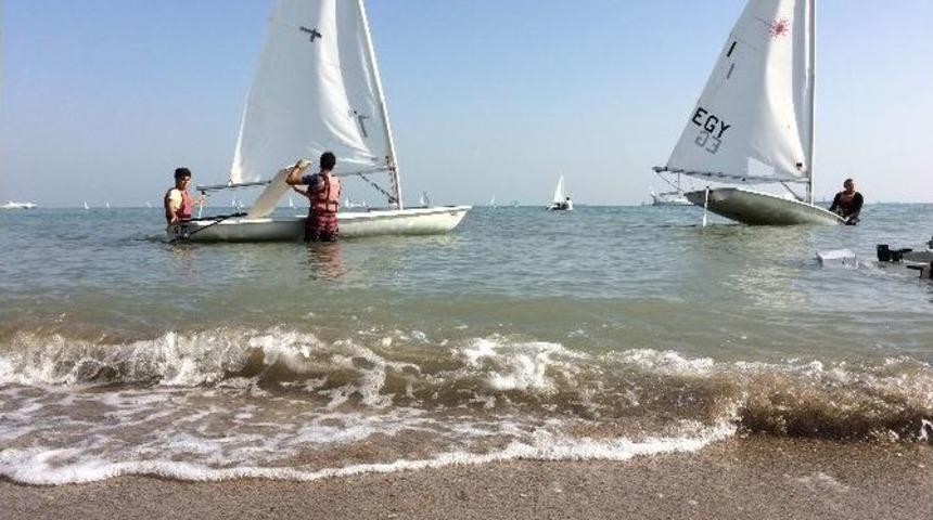 Engelleri &lsquo;yelken&rsquo; İle Aştılar