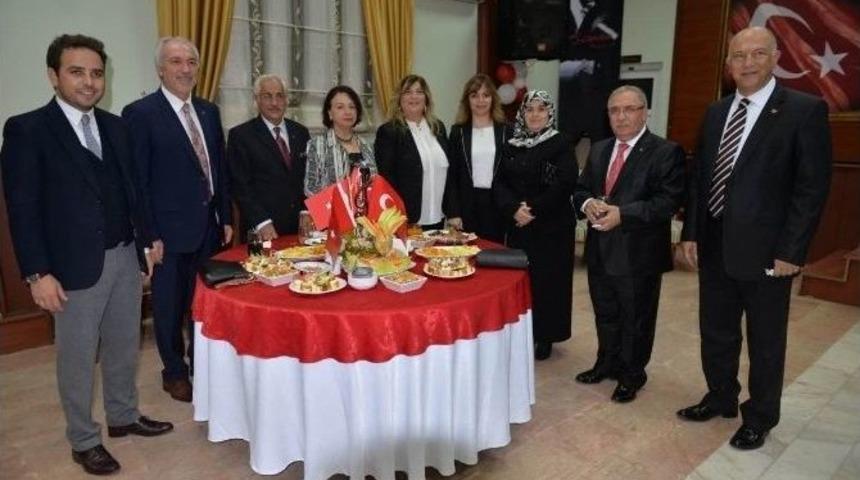 K&uuml;tahya&rsquo;da Cumhuriyet Bayramı Resepsiyonu