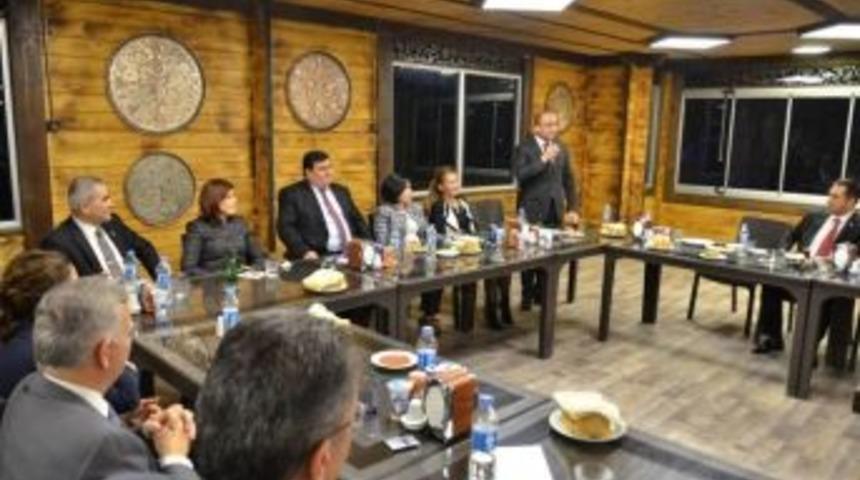 İl Emniyet M&uuml;d&uuml;r&uuml; Doğan İnci İ&ccedil;in Veda Yemeği