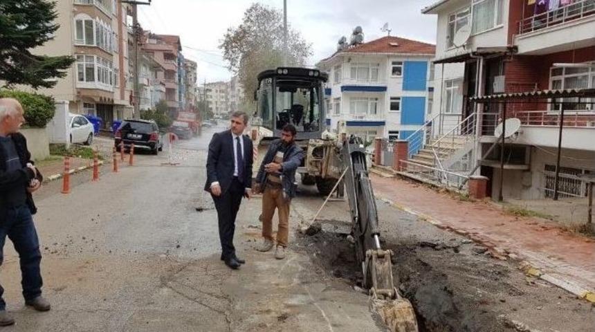 Ak&ccedil;akoca&rsquo;da Elektrik Hatları Yer Altına Alınıyor