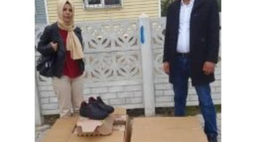 Afyonkarahisar Mhp Merkez İl&ccedil;e Kadın Kolları &ldquo;bir Bot, Bir Mont&rdquo; Kampanyası Başlattı