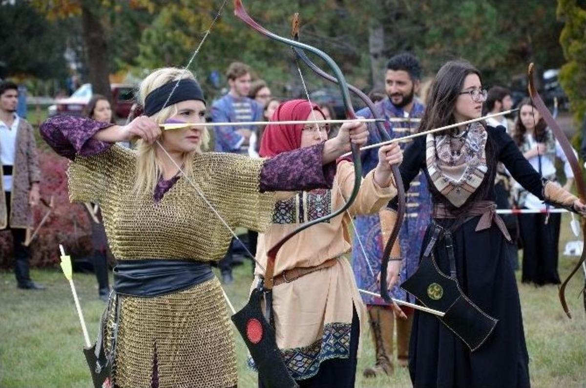 (&ouml;zel Haber) Oklar &lsquo;cumhuriyet&rsquo; İ&ccedil;in Atıldı