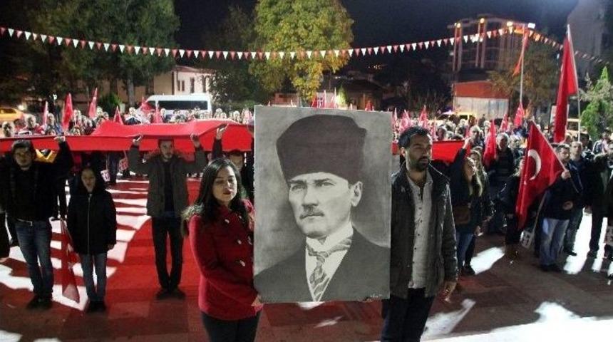 Bilecik&rsquo;te Demokrasi Ve Cumhuriyet Y&uuml;r&uuml;y&uuml;ş&uuml; Ger&ccedil;ekleştirildi
