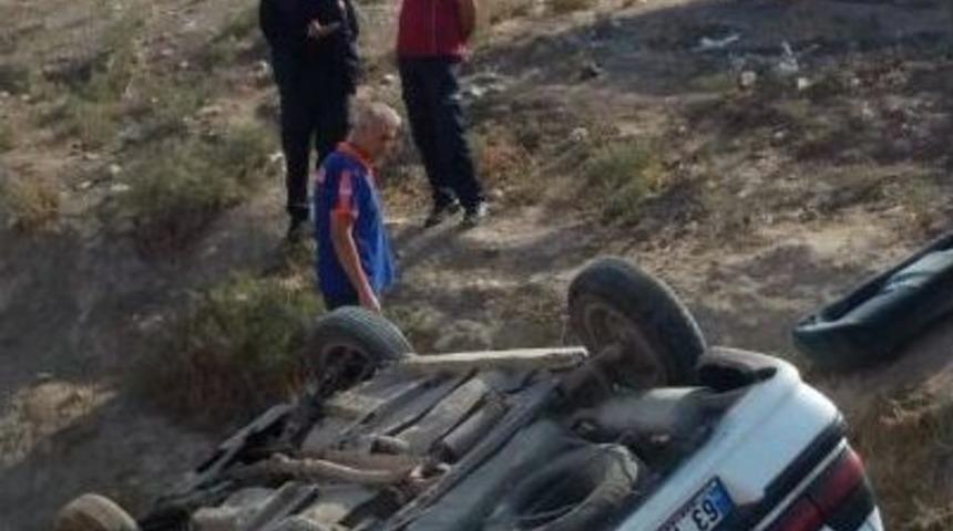 Otomobil Şarampole Yuvarlandı: 6 Yaralı