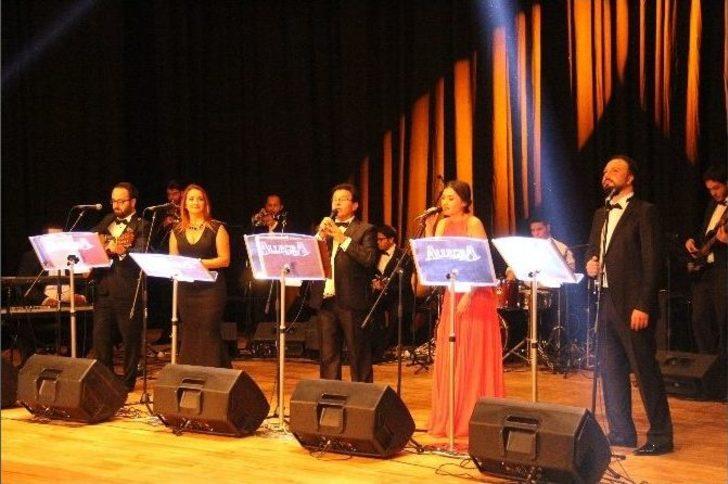 Bergama’da Cumhuriyet Coşkusu Doyasıya Yaşandı G5