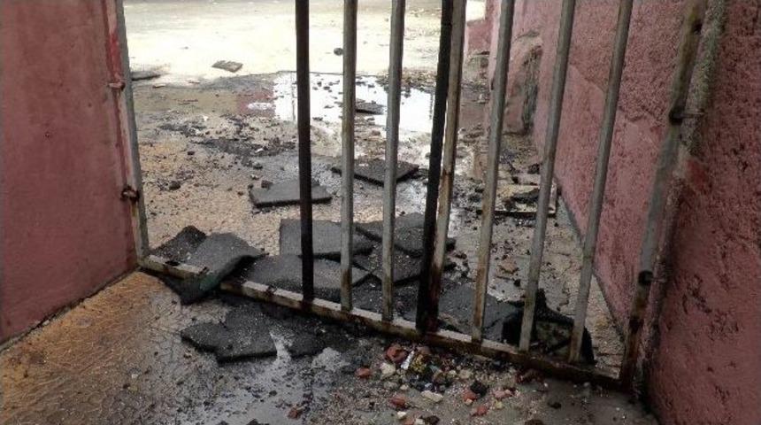 Gaziantep&rsquo;te Okula Yanıcı Madde Atıldı