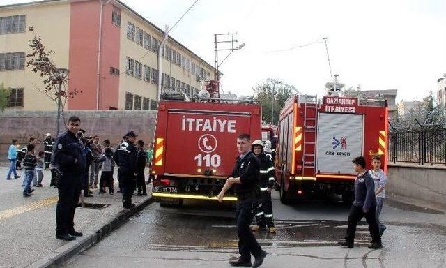 Gaziantep’te Okula Yanıcı Madde Atıldı