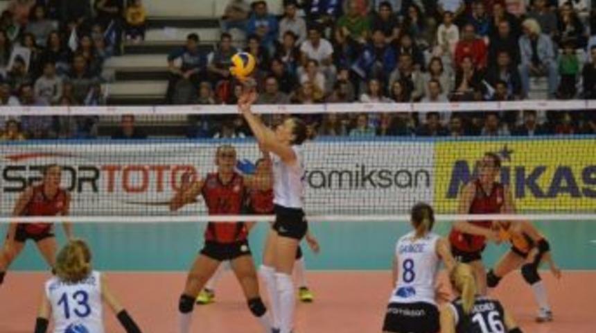 Seramiksanspor, Vakıfbank&rsquo;a Direnemedi