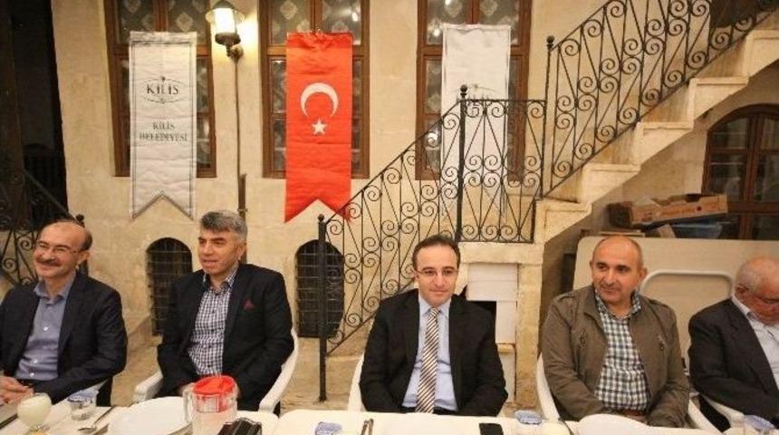 Emniyet M&uuml;d&uuml;r&uuml; Candemir &Ouml;zdemir&rsquo;e Veda Yemeği