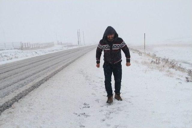 Ardahan’da Yüksek Kesimlerde Kar Yağışı