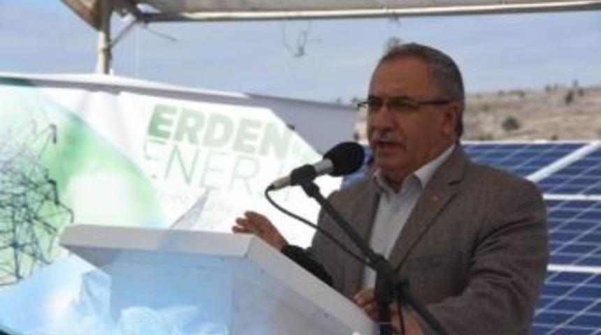 Ahmet Hamdi Nayir: T&uuml;rkiye Geleceğine G&uuml;venli Bakıyor