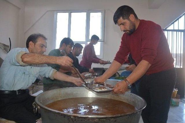 Trafik Kazasında Yaralanan 19 Öğrenci Taburcu Oldu