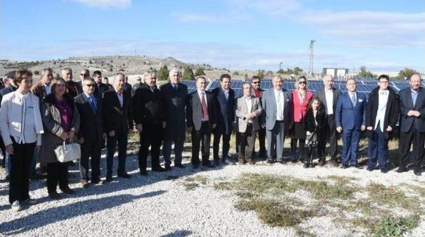 K&uuml;tahya&rsquo;nın İlk G&uuml;neş Enerji Santrali Hizmete Girdi