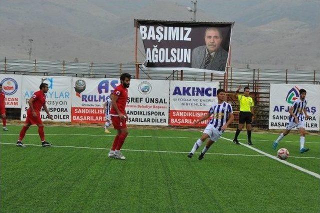 Sandıklı’da Amatör Futbolcular Öksüz Kaldı