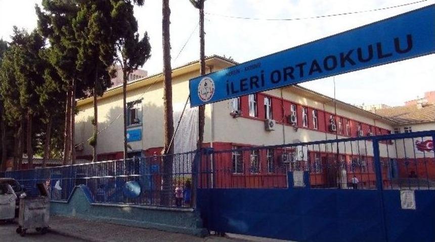 Mersin&rsquo;de Kız Ve Erkek &Ouml;ğrencilerin Ayrı Oturtulması İddiasına Soruşturma