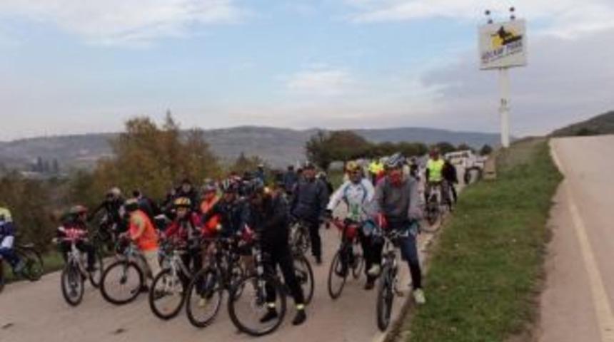 Pedallar, Cumhuriyet İ&ccedil;in &Ccedil;evrildi