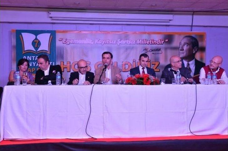 Antalya Konyaaltı Kitap Fuarına Büyük İlgi G3