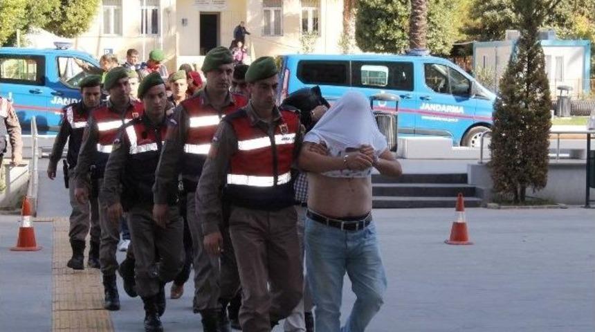 Antalya&rsquo;da Fuhuş Operasyonu: 2&rsquo;si Kadın 9 G&ouml;zaltı, 30 Sınırdışı