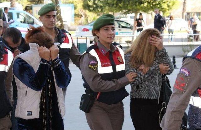 Antalya’da Fuhuş Operasyonu: 2’si Kadın 9 Gözaltı, 30 Sınırdışı