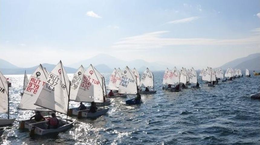 Eğirdir Altın Elma Optimist Yelken Yarışı Sona Erdi