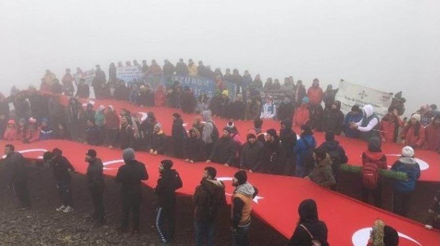 150 Metrelik T&uuml;rk Bayrağı İle Zirve Tırmanışı