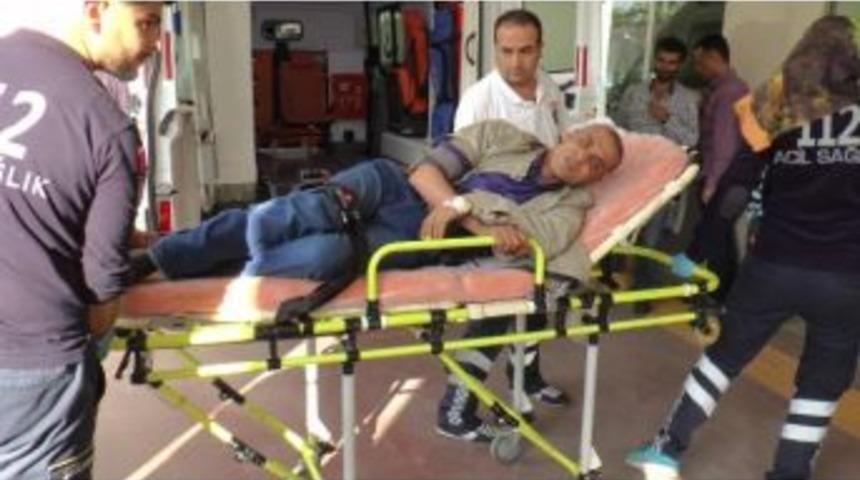 Kayganlaşan Yolda D&uuml;şen Şahıs Yaralandı