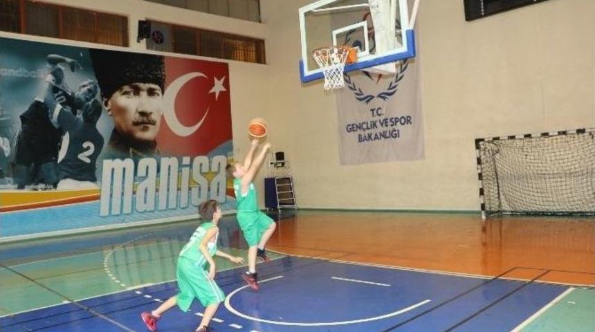 Geleceğin Basketbol Yıldızlarına Sıkı Eğitim