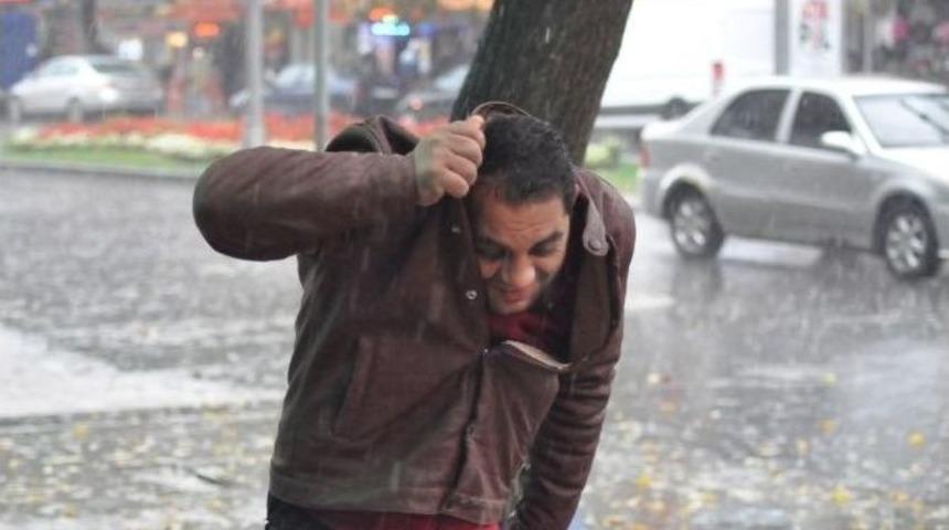 Sakarya Yeni Haftaya Yağmurla Başladı