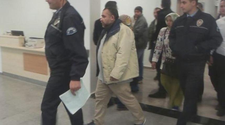 İntiharkolik Yine &Ccedil;atıda