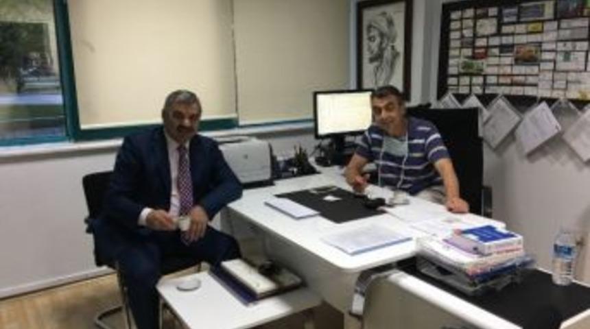 Başkan &Ccedil;elik Kemik İliği Nakli Merkezini Ziyaret Etti