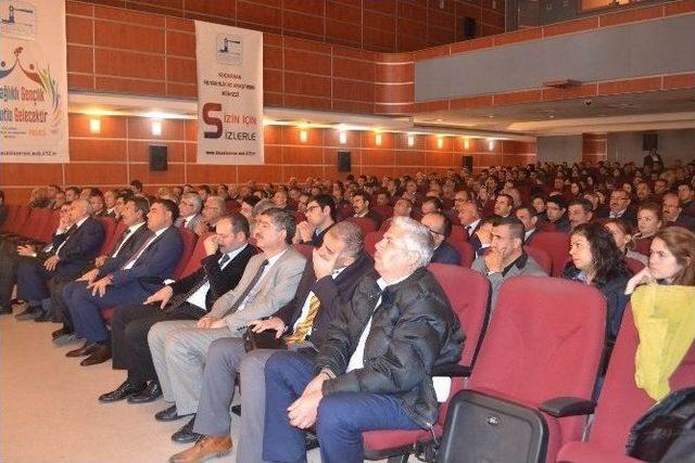 Kocasinan’daki Yöneticiler Ve Psikolojik Danışmanlar İçin Konferans Düzenlendi