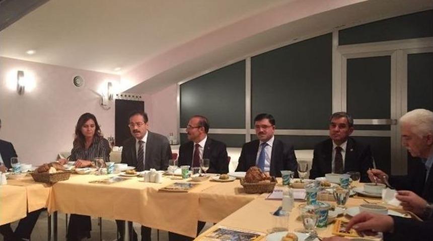 Yozgat Milletvekilleri Ankara&rsquo;da Yozgatlı B&uuml;rokratlara Bir Araya Geldi