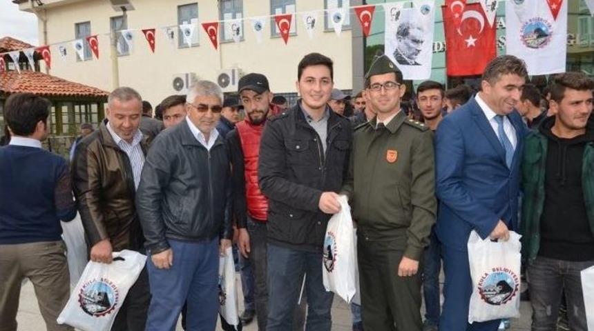 Kulalı Mehmet&ccedil;iklere Mehter Marşlı Uğurlama