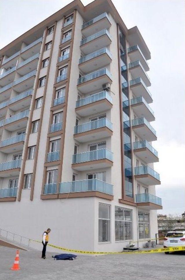 İzmir&rsquo;de Sır &Ouml;l&uuml;m 1