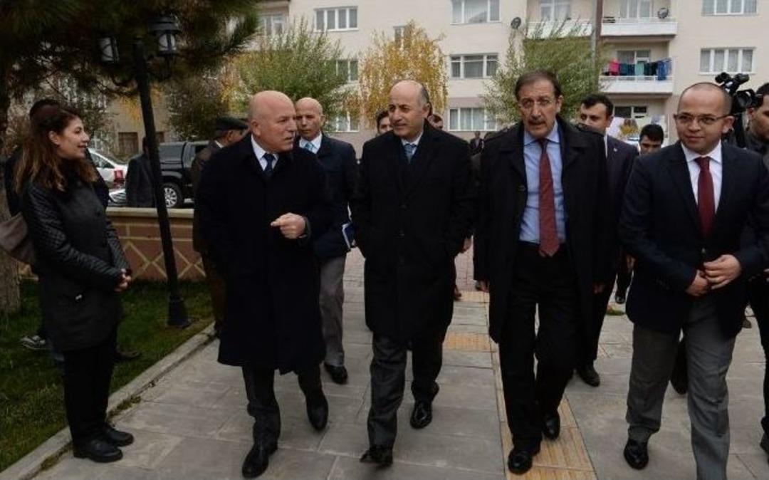 Engelsiz Mek&acirc;nlardan Engelsiz Yarınlara